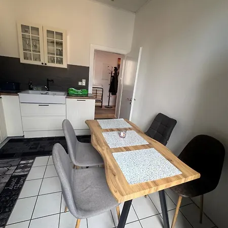Gemuetliche Zentral Privatstrasse Apartmán
