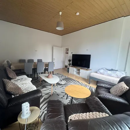 Gemuetliche Zentral Privatstrasse Apartman
